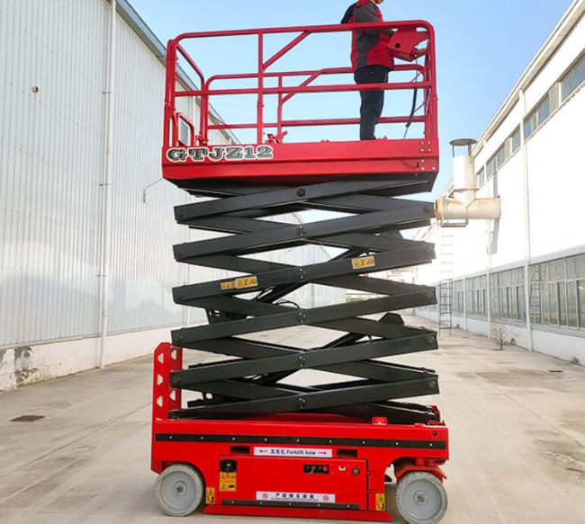 黄石自行走移动式升降机